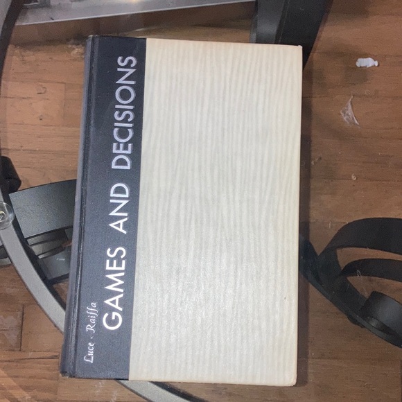 “Games and Decisions” Hardback book vintage - Picture 2 of 16